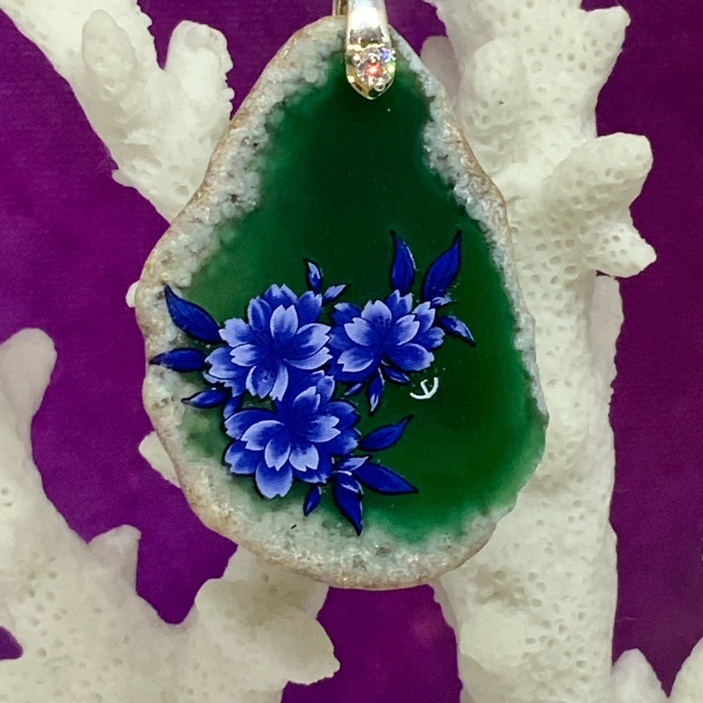 Handcrafted Agate Gemstone Necklace With Painted Flowers on Waxed Cotton Cord - Picture 3 of 7